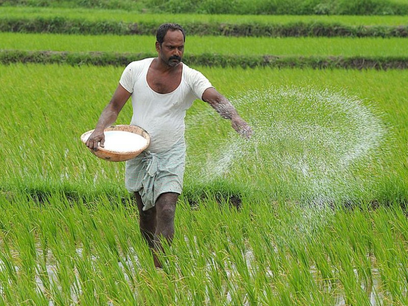 The Modi government sees farmers as a bigger enemy than Pakistan, says Revenue Minister Balasaheb Thorat | मोदी सरकारला पाकपेक्षा शेतकरी मोठा शत्रू वाटतो, महसूलमंत्री बाळासाहेब थोरात 
