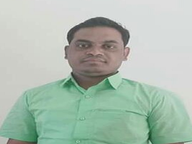 Farmer's suicide due to land dispute; case against Talathi, a Mandal officer in Aurangabad | जमीन नावावर न झाल्याने शेतकऱ्याची आत्महत्या; तलाठी,मंडळ अधिकाऱ्यावर गुन्हा दाखल 
