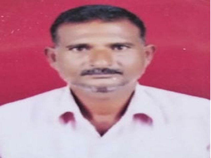 Suicide of the farmer in Dindori | दिंडोरी येथील शेतकऱ्याची नापिकीला कंटाळून आत्महत्या