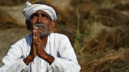 Farmer is deprived from compentation | गारपिटीच्या नुकसानभरपाईपासून शेतकरी वंचित !