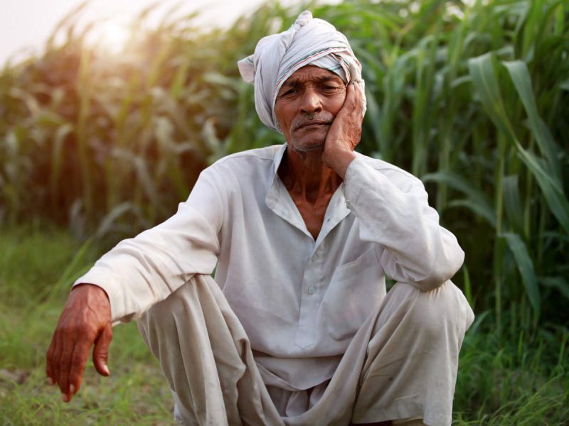 Farmers waiting for regular loan repayments | नियमित कर्जफेड करणारे शेतकरी अनुदानाच्या प्रतीक्षेत