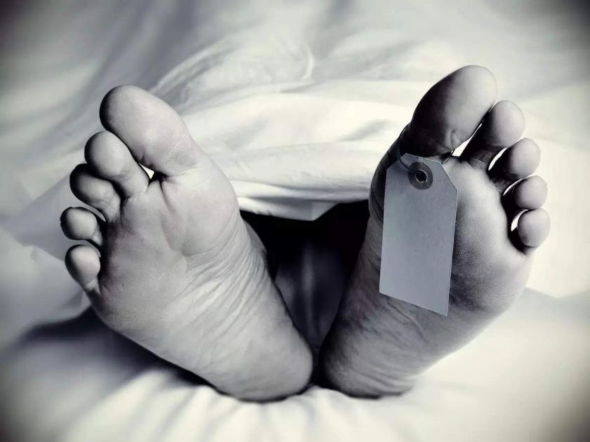 Youth committed suicide by hanging himself in his residence | युवकाची राहत्या घरात गळफास घेउन आत्महत्या