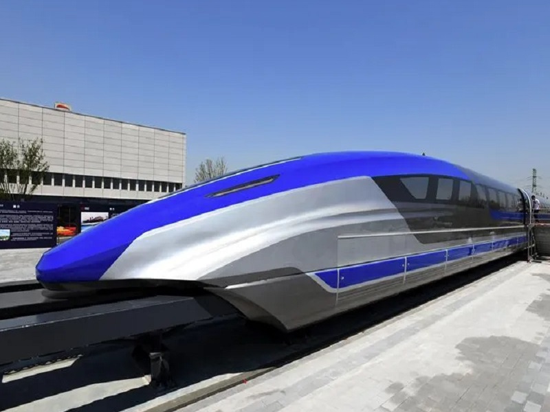 china started 600 kmph world fastest maglev rail speed train | चीनने बनवली जगातील सर्वात वेगाने धावणारी ट्रेन; प्रतितास वेग पाहून तुम्हालाही बसेल धक्का!