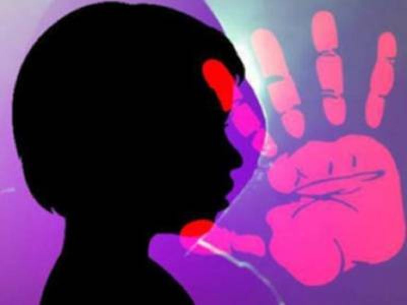 Father sexually assaults a minor girl | नराधम बापानेच केला अल्पवयीन मुलीचा लैंगिक छळ