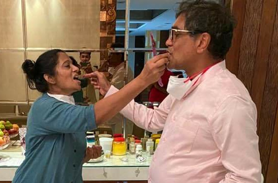 Corona infected MLA Geeta Jain celebrated her birthday at home; Criticism of Mehta supporters | कोरोनाग्रस्त आमदार गीता जैन यांनी घरी वाढदिवस साजरा केला; मेहता समर्थकांची टीका