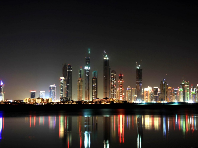 Nights in Dubai. Never miss this experience! | जादुई रात्रींची दुबई एकदा अनुभवायलाच हवी!