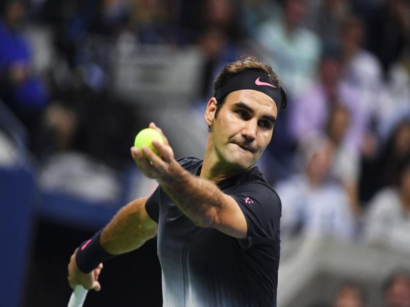 Veteran Roger Federer is in the semifinals | दिग्गज रॉजर फेडररची उपांत्य फेरीत धडक