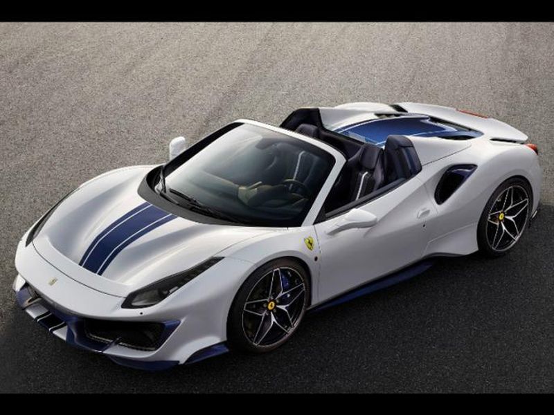 Ferrari launches 50 V convertible car, learn 488 Pista Spyder's specialty! | Ferrari ने लॉन्च केली ५०वी कन्व्हर्टेबल कार, जाणून घ्या 488 Pista Spyder ची खासियत!