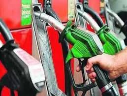  Vacancies dispute petrol pumps | रिकामटेकड्यांचा पेट्रोल पंपावर वादंग