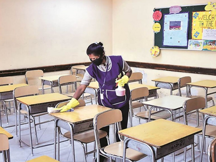school is for sale! Corona outbreak hits thousands of schools in the country | शाळा विकणे आहे! देशातील हजार शाळांना कोरोना साथीचा फटका, शिक्षण क्षेत्राची दैन्यावस्था