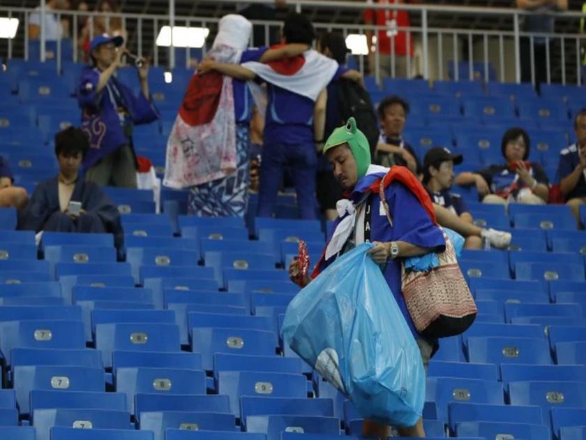 FIFA World Cup 2022: Japanese players, fan cleanliness drive win world's hearts after match win | FIFA World Cup 2022: जपानी खेळाडू, चाहत्यांची स्वच्छता मोहीम, सामना विजयानंतर जिंकले जगाचे मन