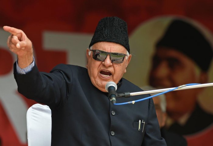 If Article 370 is temporary, then our accession to India is also temporary Says Farooq Abdullah | Video: ...तर काश्मीरचे भारतातील विलीनीकरणही हंगामी, फारुख अब्दुल्ला बरळले