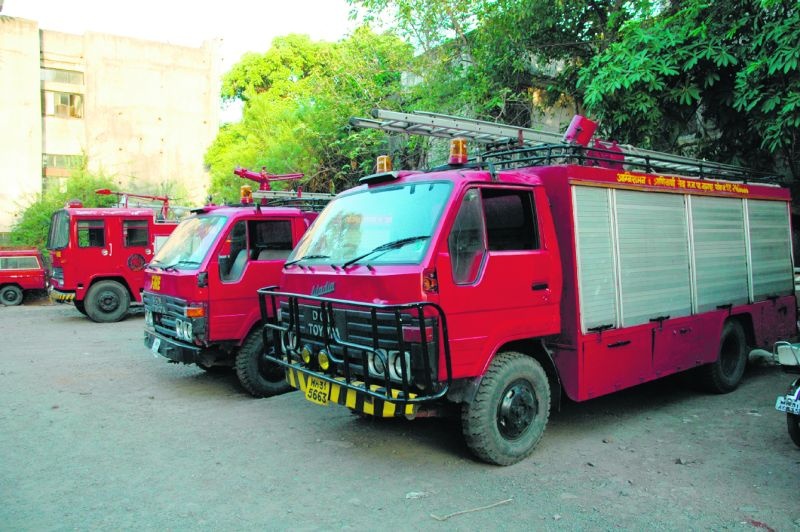 Fire Service Day on Sunday: Saved assets of Rs.1776 crore in a year | रविवारी अग्निशमन सेवा दिन : वर्षभरात १ हजार ७६ कोटींची मालमत्ता वाचविली