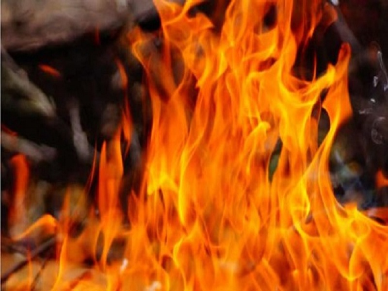 50 crore cotton bales burnt in a fierce fire; The smoke of suspicion behind the fire incident | भीषण आगीत ५० कोटींच्या कापसाच्या गाठी जळून खाक; आगीच्या घटनेमागे संशयाचा धूर
