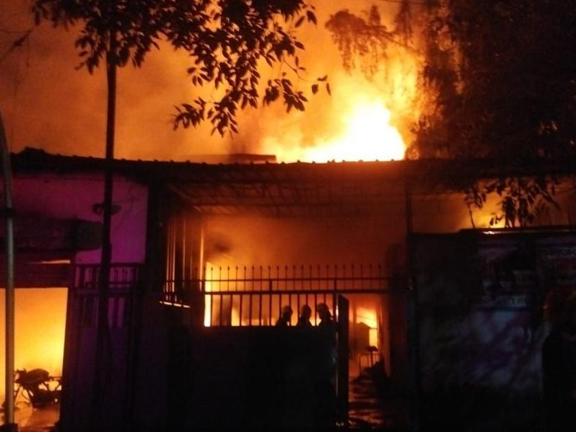 chhatrapati sambhajinagar breaking news Fire breaks out at glove company in Walunj MIDC; Six people died | वाळूज एमआयडीसीत हातमोज्याच्या कंपनीला भीषण आग; सहा जणांचा होरपळून मृत्यू