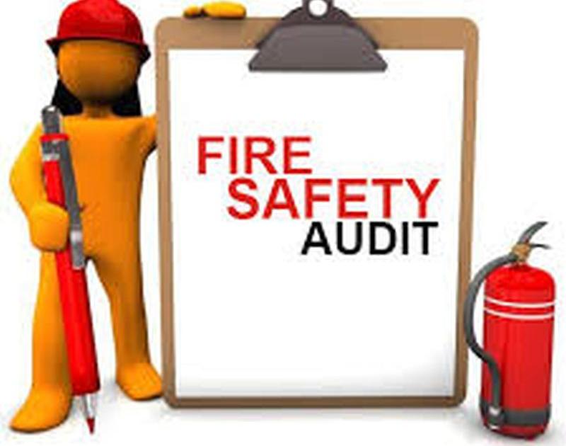Fire Safety Audit of coaching Classes Buildings | शिकवणी वर्गाच्या इमारतींचे होणार ‘फायर सेफ्टी आॅडीट’ !