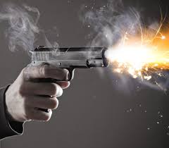 In Nagpur, notorious goon Sahare fired itself ! | नागपुरात कुख्यात सहारेने स्वत:च केला गोळीबार !