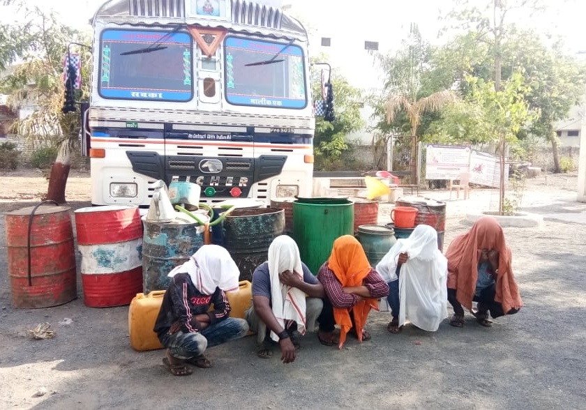 Gangs of Five stealing petrol and diesel arested in Akola | पेट्रोल-डिझेलची चोरी करणारी पाच जणांची टोळी गजाआड!