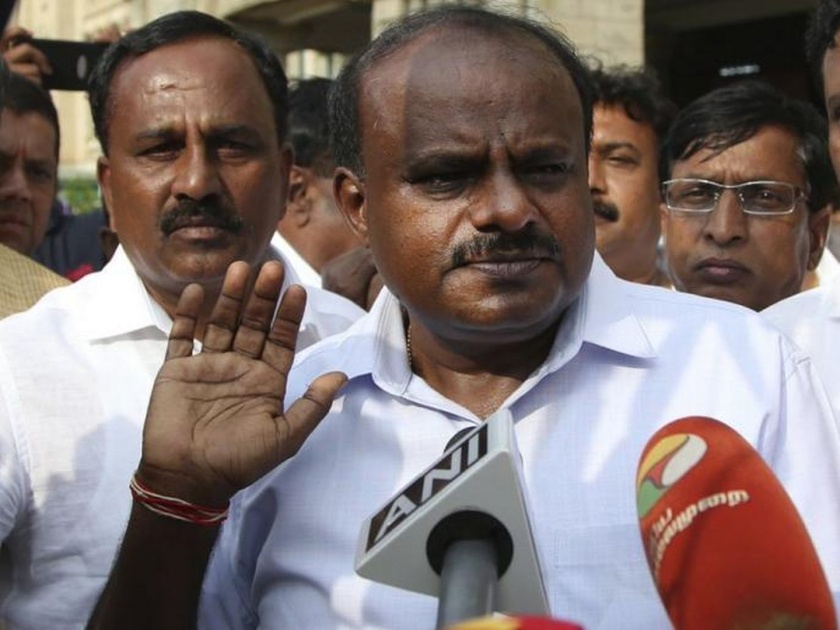 Karnataka government in trouble with the resignation of 13 MLAs | १३ आमदारांच्या राजीनाम्याने कर्नाटक सरकार संकटात