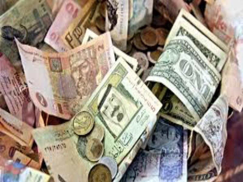 two lakh rupees fraud for giving Foreign Dollars offer | परदेशी डॉलरच्या आमिषाने दोन लाखांचा गंडा 
