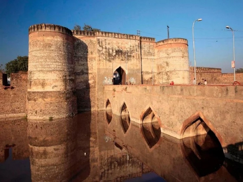 Lohagarh fort bharatpur invincible fort in India impregnable for | असा किल्ला ज्यावर तोफेगोळेही व्हायचे निकामी, १३ वेळा आक्रमण करून इंग्रज फिरले होते माघारी! 