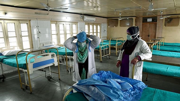 Increase of 5092 corona patients in Thane district; Only 56 people died | ठाणे जिल्ह्यात कोरोनाच्या ५०९२ रुग्णांची वाढ; ५६ जणांचा मृत्यू 