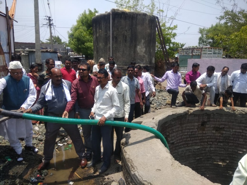 Free water supply at walki, Betoda villages | वाळकी, बिटोडा येथे मोफत पाणीपुरवठा 
