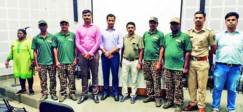 'Vyaghramitra' will conserve Tiger & Forest: : Appointment in Pawni Forest Territory | ‘व्याघ्रमित्र’ करणार वाघ व जंगलाचे संवर्धन : पवनी वनपरिक्षेत्रात नेमणूक 