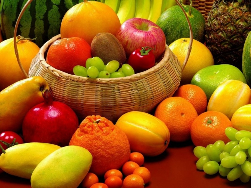  Summer fruits, demand increased | उन्हाळी फळे दाखल, मागणीही वाढली