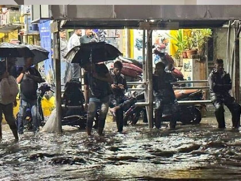 NCP targets ruler party about rain issue | येरे येरे पावसा...आम्ही खातो पैसा; राष्ट्रवादीचा सत्ताधाऱ्यांवर निशाणा 