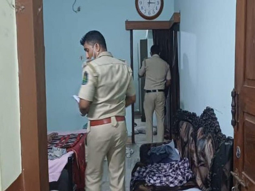 Two brothers found dead in a flat in Margao, Goa; Mother was sleeping in the same room | गोव्यातील मडगावात फ्लॅटमध्ये एकाच खाेलीत दोन भाऊ मृतास्थेत आढळले; त्याच रूममध्ये झोपलेली होती आई 