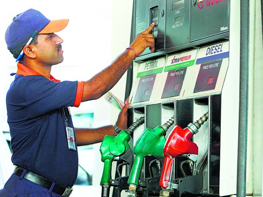 In Nagpur, the public suffered: petrol was 15 paise and diesel rose by 30 paise | नागपुरात सामान्यांना फटका : पेट्रोल १५ पैसे तर डिझेल ३० पैशाने वधारले