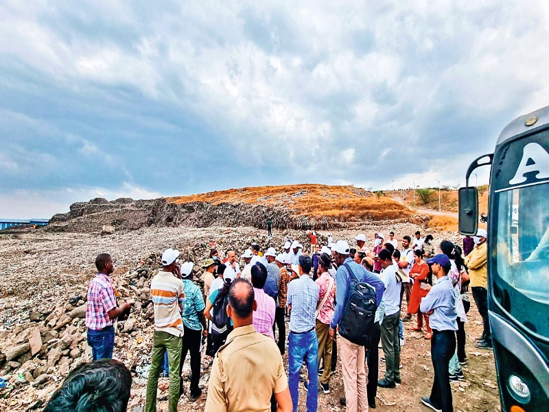 Garbage management in Pune appreciated by foreign visitors | पुण्यातील कचरा व्यवस्थापनाचे परदेशी पाहुण्यांकडून कौतुक
