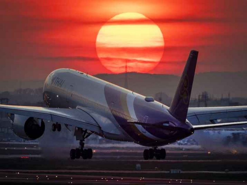 CoronaVirus: international passenger flights remain closed till 14th April hrb | CoronaVirus: आंतरराष्ट्रीय विमानांचे उड्डाण जमिनीवर; मोदी सरकारचा निर्णय