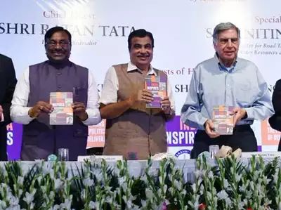Gadkari has enterprising leadership; Ratna Tata's statement | भारताच्या उभारणीत नितीन गडकरींची कामगिरी मोलाची; रतन टाटांची शाबासकी