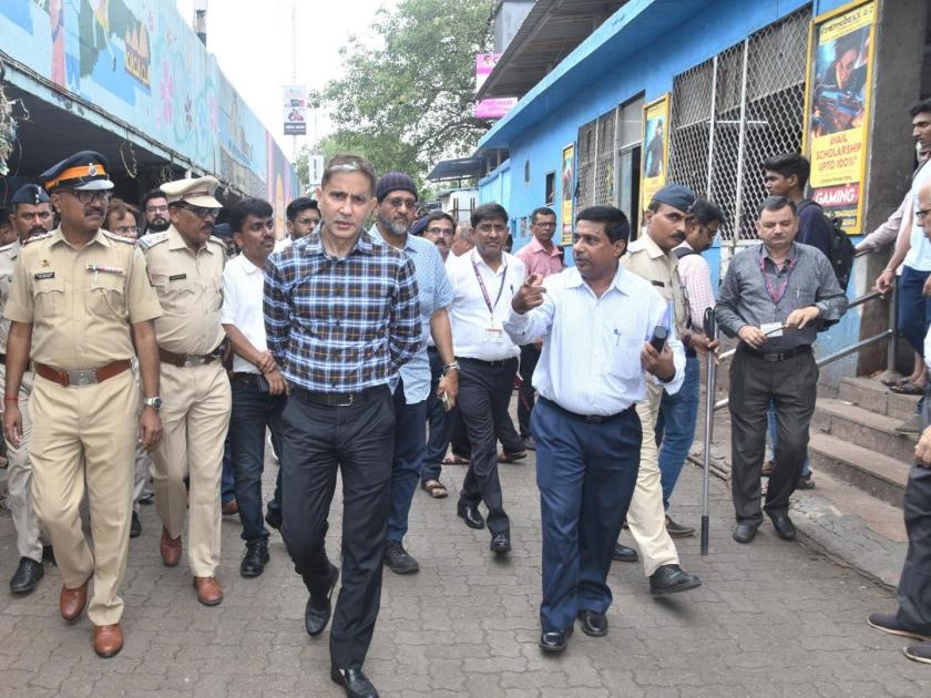 in mumbai speed up the municipal corporation feriwala hatao campaign commissioner bhushan gagrani surprise visit and made an inspection | महापालिकेच्या 'फेरीवाला हटाव मोहिमे'ला वेग; आयुक्तांनी अचानक भेट देत केली पाहणी