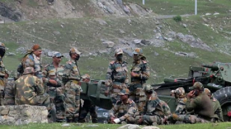 Soldiers on both sides will retreat 2 km; Sixth round of India-China military talks begins | दोन्हीकडील सैनिक २ किमी मागे हटणार; भारत-चीनमध्ये लष्करी स्तरावर चर्चेची सहावी फेरी सुरू