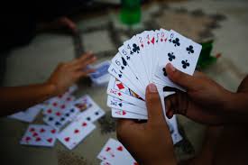 seven gamblers arested in akola | जुगार खेळणारे ७ आरोपी मुद्देमालासह गजाआड