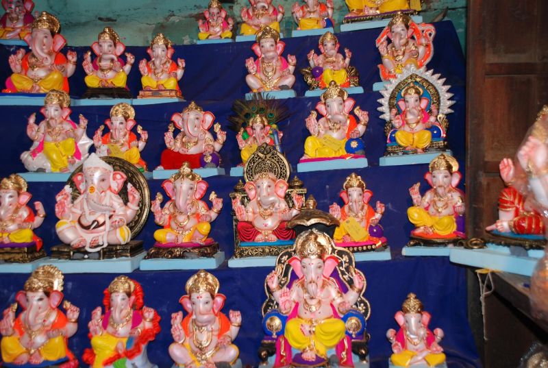 Ganesh idols get expensive in Goa | गोव्यामध्ये गणेशमूर्ती महागल्या