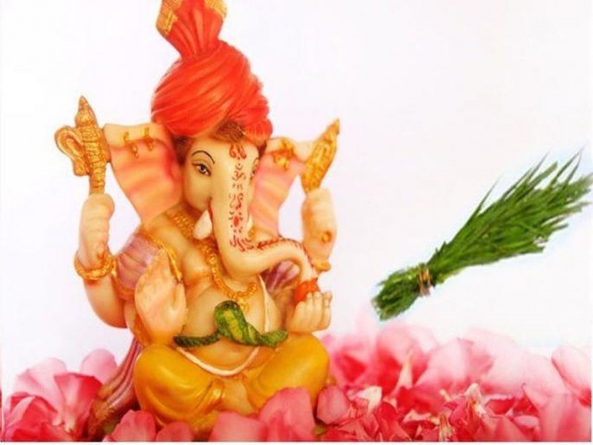 Ganesh Chaturthi 2019 : What is the significance of ‘durva’ in Ganesh Poojan | Ganesh Chaturthi 2019 : गणरायाला का वाहतात दुर्वा?; काय आहे महत्त्व!