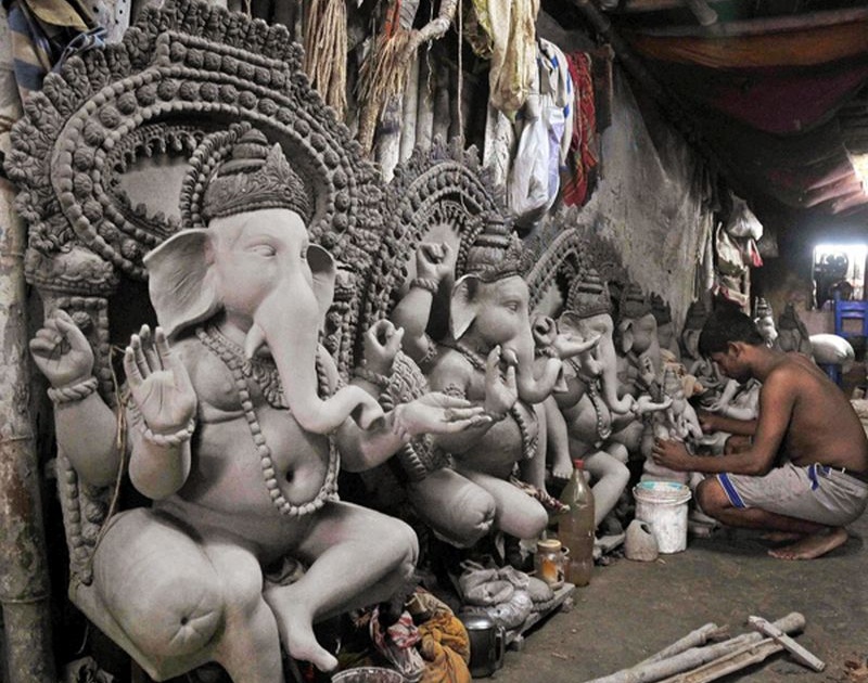 ganesh idol : demand decrease of coconut waste | गणेशोत्सवात मोठ्या मुर्तींना बंदी; जिल्ह्यात काथ्याची मागणी घटली