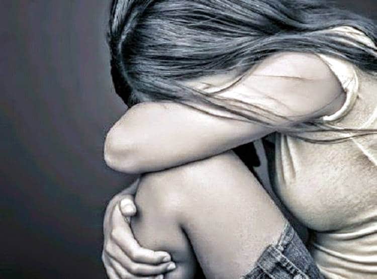 6 men rape, impregnate 14-year-old girl in Tamil Nadu's Pollachi; booked | गरोदर राहिल्यानंतर उघड झाला गुन्हा; १४ वर्षीय मुलीवर ६ नराधमांनी वारंवार केला बलात्कार