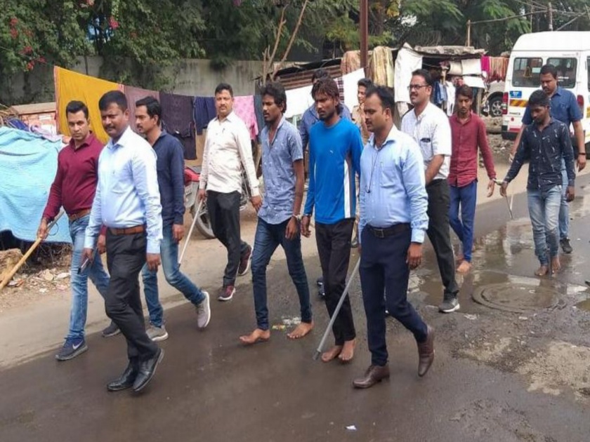 police did a rally of goons ; incident in pimri chinchwad | पिंपरी चिंचवड पाेलिसांचा 'वाकड पॅटर्न' ; सराईत गुन्हेगारांची काढली धिंड
