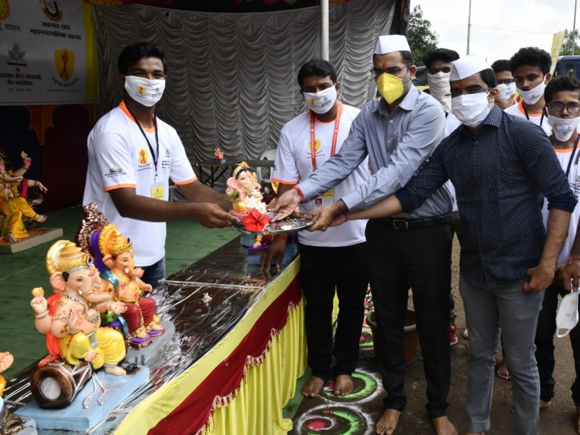2 thousand 513 idols collected at Kavyaratnavali Chowk | काव्यरत्नावली चौकात २ हजार ५१३ श्रीमूर्ती संकलित
