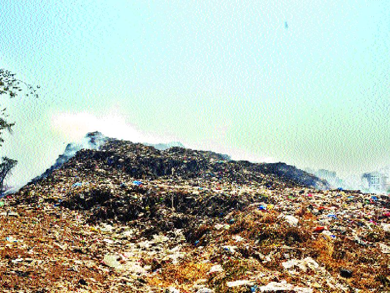 Kadivali to Dahisar area gets scrap copper | कांदिवली ते दहिसर भागात साचले कचऱ्याचे ढीग
