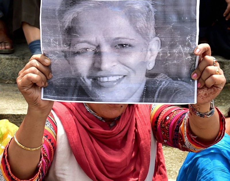 sit records writer vikram sampaths statement in gauri lankesh murder case | 'गौरी लंकेश हत्येप्रकरणी माझी चौकशी कशासाठी? मी आणि माझे वृद्ध आई-वडील तणावात आहोत'