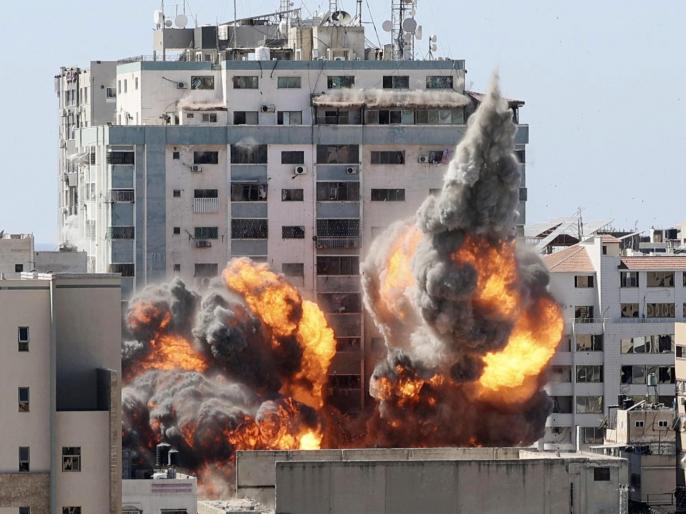 Israeli fighter jets unleashed a series of heavy airstrike at Gaza city Hamas Palestine | गाझा पट्टीत Israel ची कारवाई सुरूच; आज पुन्हा इस्रायलनं केलं १० मिनिटांपर्यंत जबरदस्त बॉम्बिंग