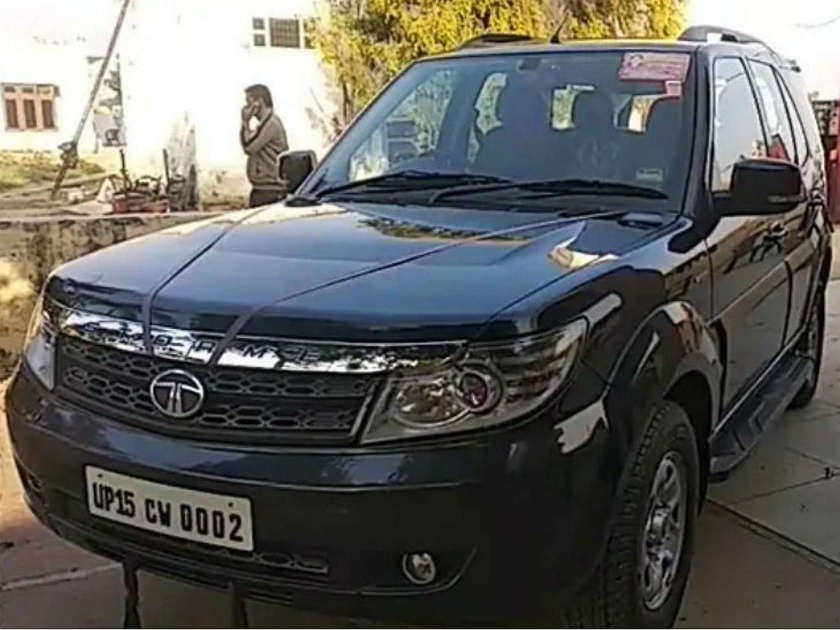 Priyanka Gandhi's security breach: police thinks its Rahul Gandhi's car | प्रियांका गांधींच्या घरी घुसखोरी : ती कार सुरक्षा रक्षकांना राहुल गांधींची वाटली
