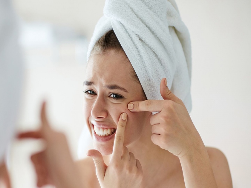 know the disadvantages of popping a pimple. | दाबल्याने पिंपल्स कमी होतात असं वाटतं का? मग हे वाचाच