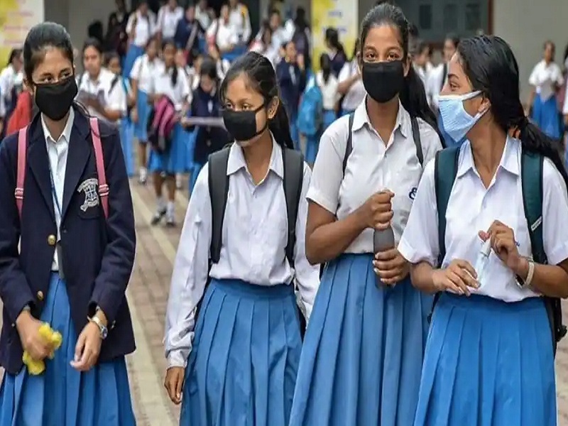 bad security of schools colleges cctv cameras off schoolgirls unsafe in city | शाळा, महाविदयालयांची सुरक्षा रामभरोसे; सीसीटीव्ही कॅमेरे बंद, शाळांमध्ये विद्यार्थिनी असुरक्षित